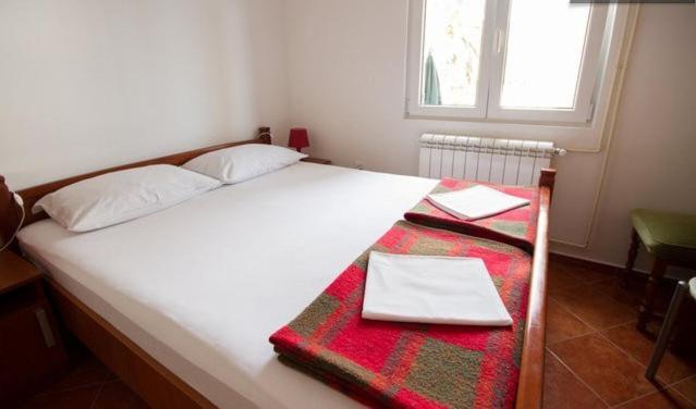 Apartments & Rooms M Petrovac Oda fotoğraf