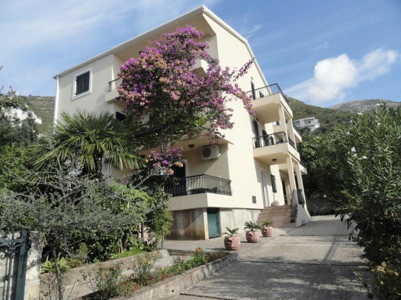 Apartments & Rooms M Petrovac Dış mekan fotoğraf